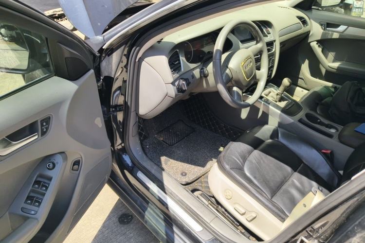 Used Audi A4L 2012 1.8 TFSI Manual Comfort Model Driver Seat