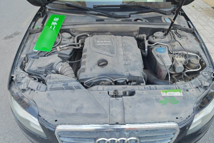 Used Audi A4L 2012 2.0 TFSI automatic Comfort trim level Engine Bay