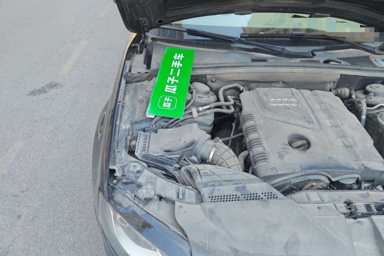 Used Audi A4L 2012 2.0 TFSI automatic Comfort trim level Engine Bay Right