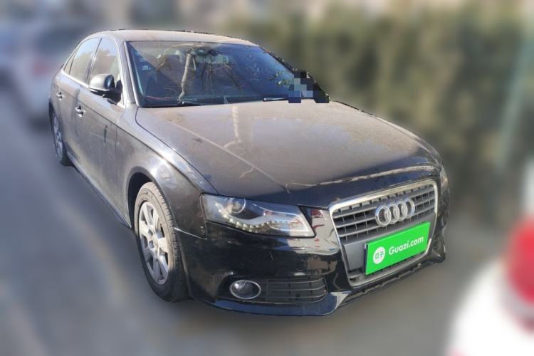 Used Audi A4L 2012 2.0 TFSI automatic Comfort trim level Front Right 45 Deg