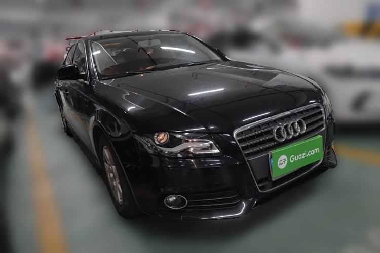 Used Audi A4L 2012 2.0 TFSI automatic standard version Front Right 45 Deg