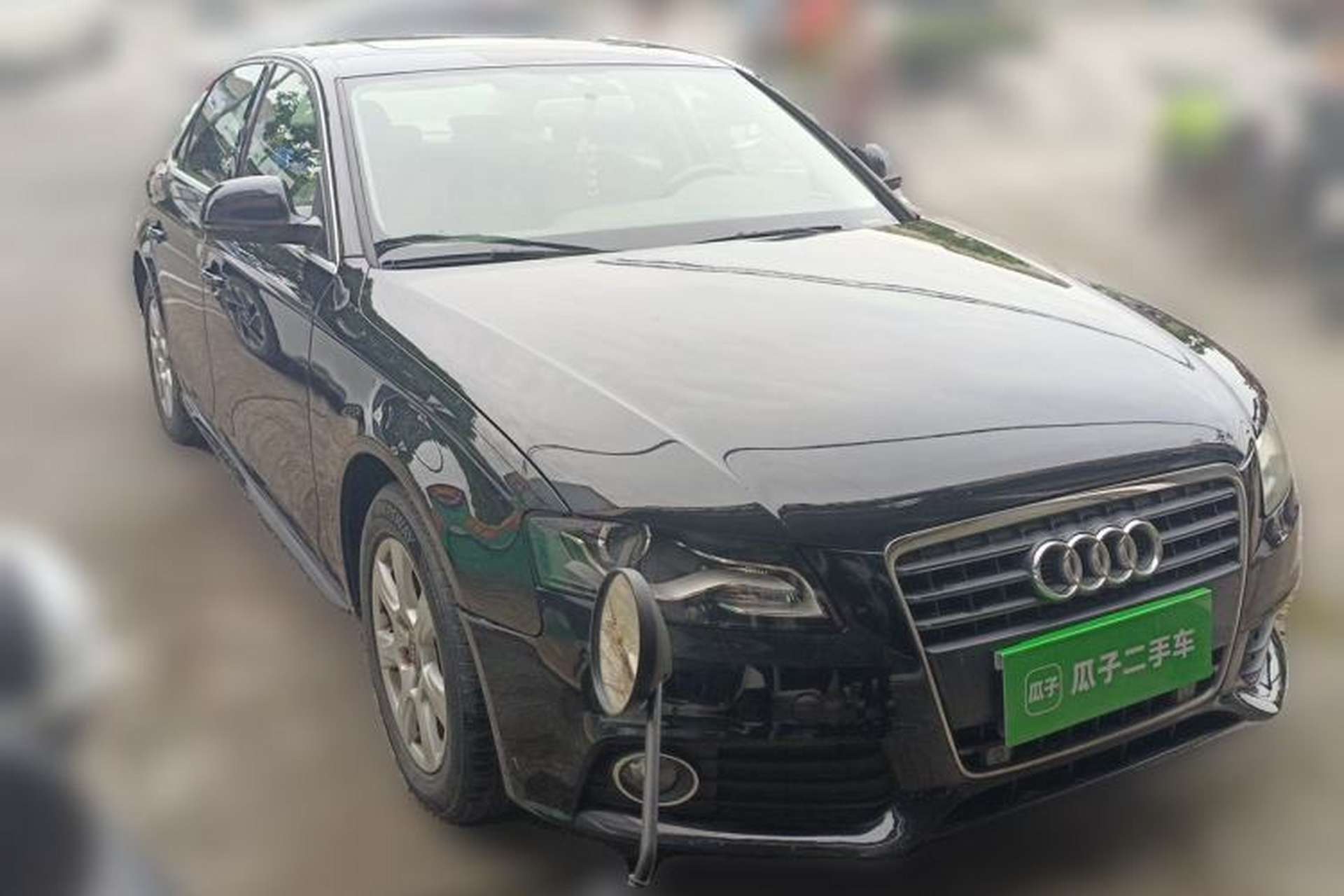 Used Audi A4L 2012 2.0 TFSI automatic standard version Front Right 45 Deg