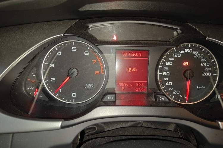 Used Audi A4L 2012 2.0 TFSI automatic standard version Instrument Cluster