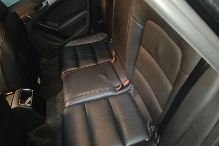 Used Audi A4L 2012 2.0 TFSI automatic standard version Left Rear Seat