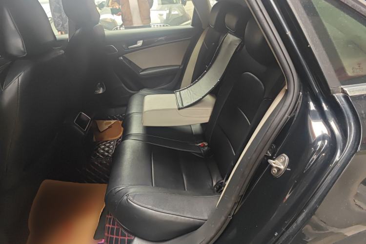 Used Audi A4L 2012 2.0 TFSI automatic standard version Left Rear Seat