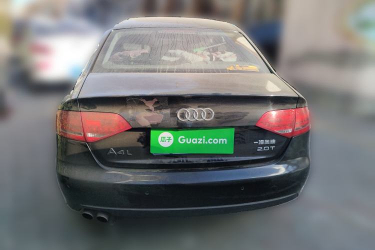 Used Audi A4L 2012 2.0 TFSI automatic Comfort trim level Rear