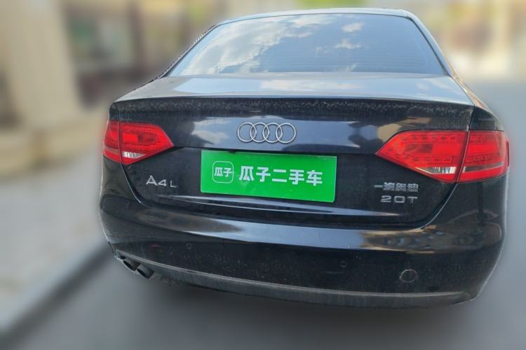 Used Audi A4L 2012 2.0 TFSI automatic Comfort trim level Rear