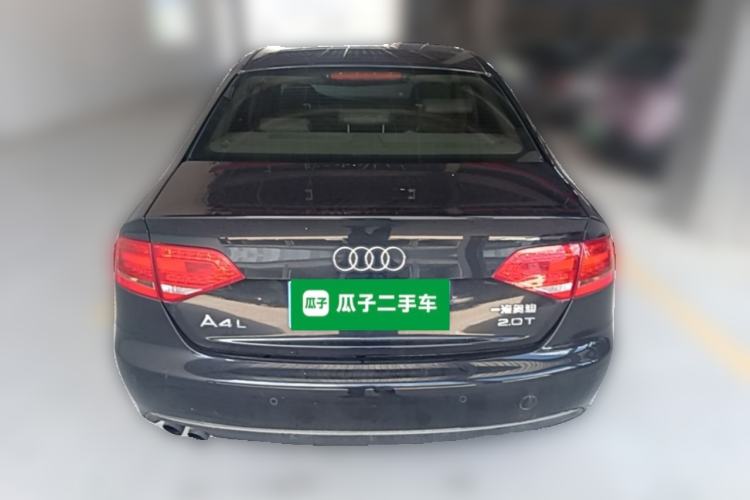 Used Audi A4L 2012 2.0 TFSI automatic Comfort trim level Rear