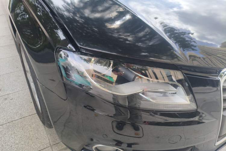 Used Audi A4L 2012 2.0 TFSI automatic standard version Right Front Headlight