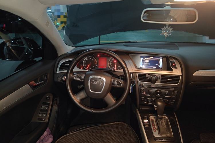 Used Audi A4L 2012 2.0 TFSI automatic standard version Steering Wheel