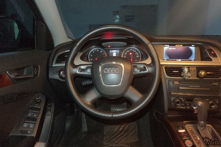 Used Audi A4L 2012 2.0 TFSI Automatic Technology Model Steering Wheel