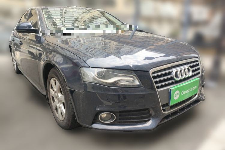 Used Audi A4L 2012 2.0 TFSI automatic standard version Front Right 45 Deg
