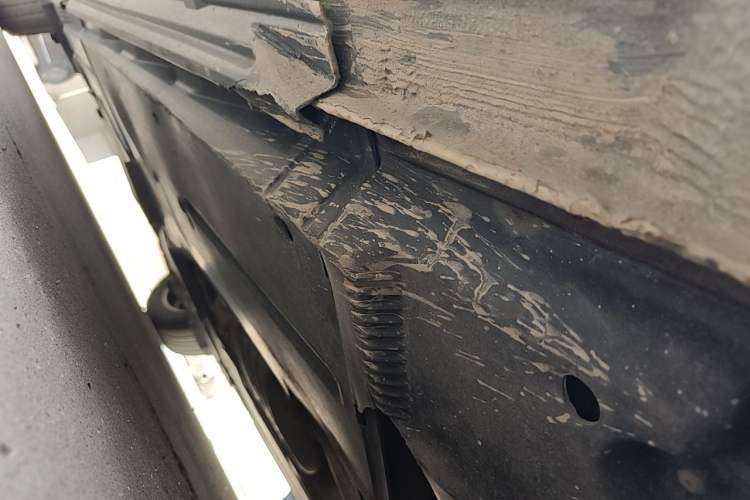 Used Audi A4L 2012 2.0 TFSI automatic standard version Chassis Front Right