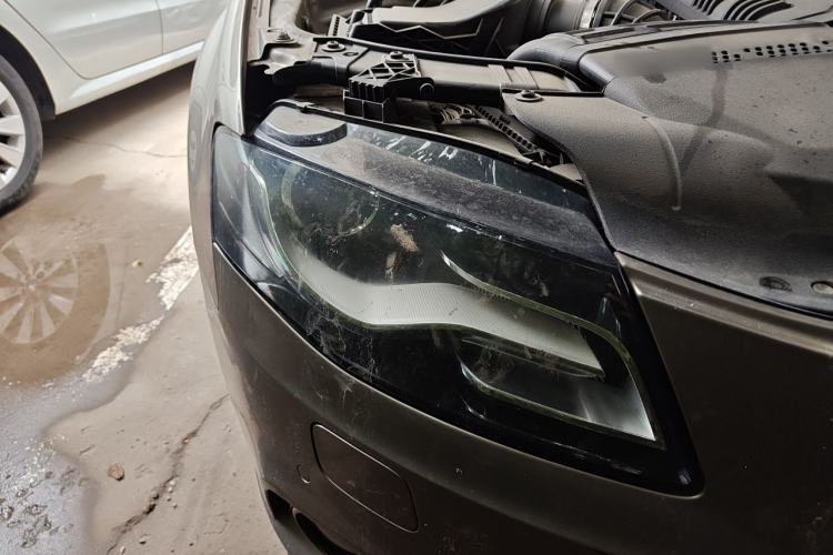 Used Audi A4L 2012 2.0 TFSI automatic standard version Right Front Headlight