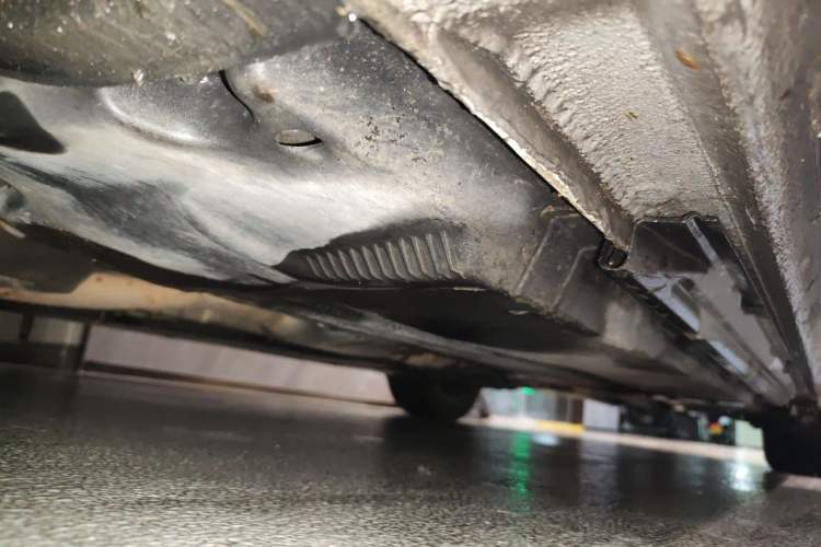 Used Audi A4L 2012 2.0 TFSI automatic Comfort trim level Chassis Front Left