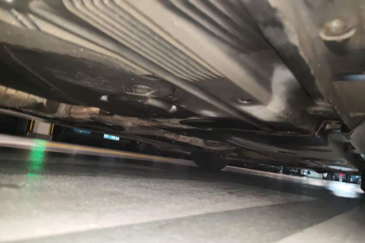 Used Audi A4L 2012 2.0 TFSI automatic Comfort trim level Chassis Rear Right