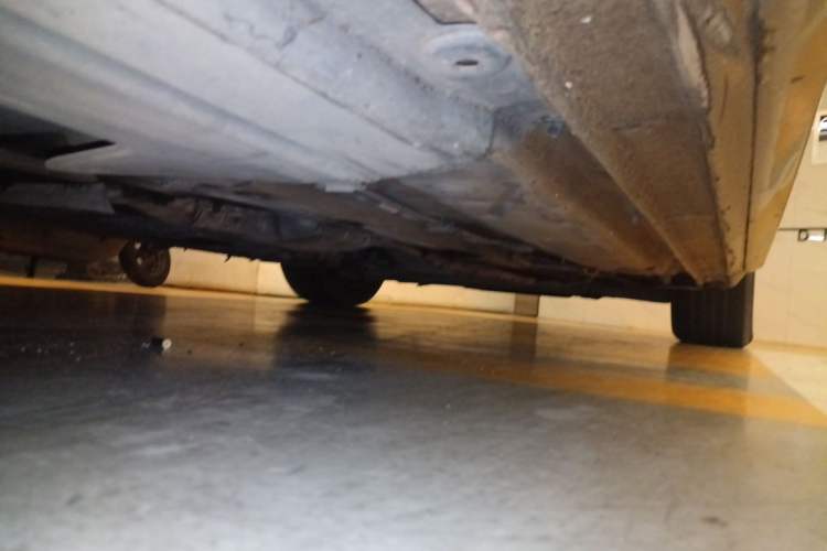 Used Audi A4L 2012 2.0 TFSI automatic Comfort trim level Chassis Rear Right