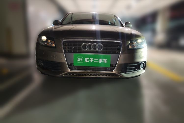 Used Audi A4L 2012 2.0 TFSI automatic Comfort trim level Front