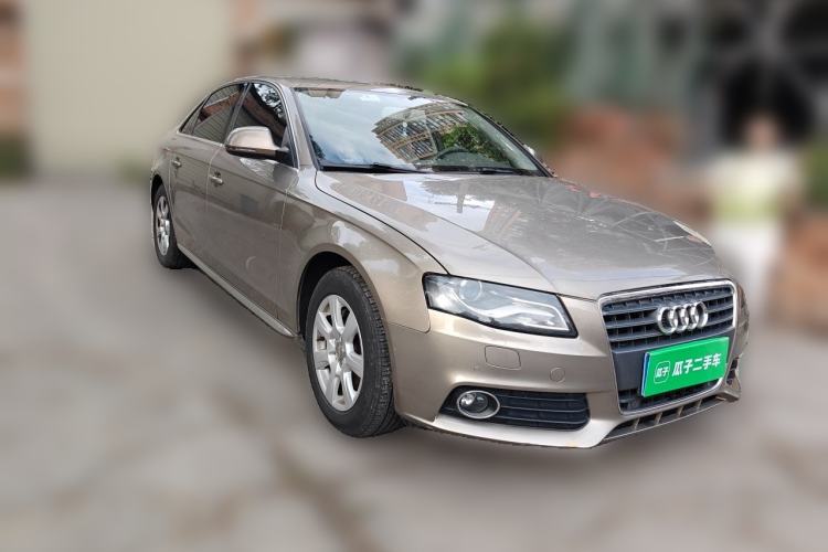 Used Audi A4L 2012 2.0 TFSI automatic Comfort trim level Front Right 45 Deg
