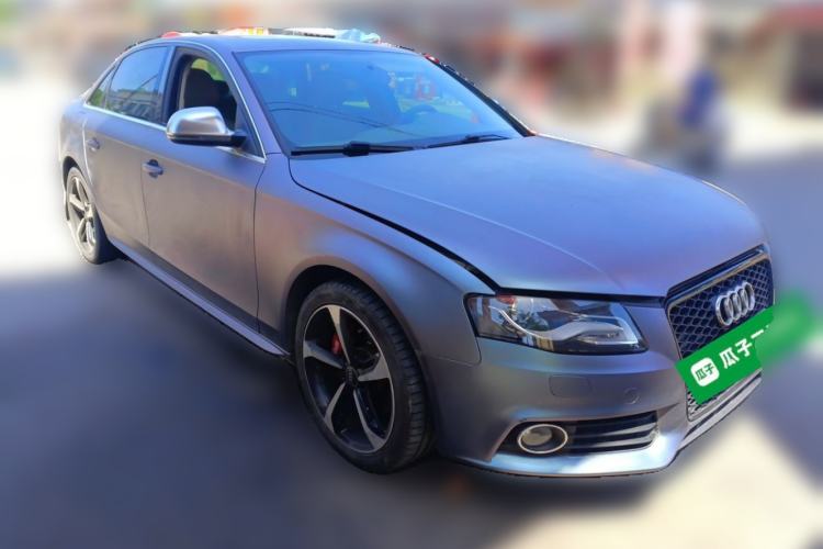Used Audi A4L 2012 2.0 TFSI automatic standard version Front Right 45 Deg