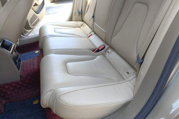 Used Audi A4L 2012 2.0 TFSI automatic standard version Left Rear Seat