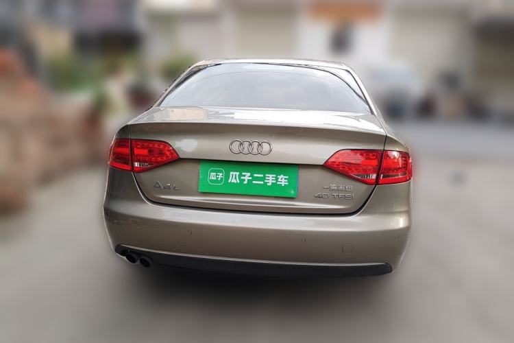 Used Audi A4L 2012 2.0 TFSI automatic Comfort trim level Rear