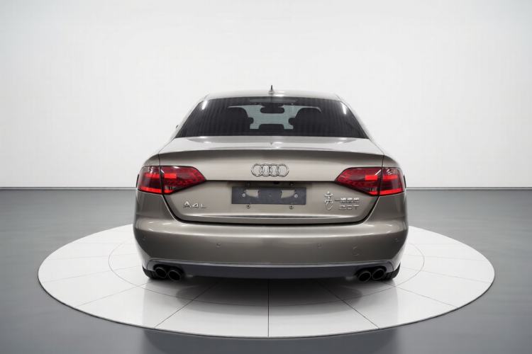 Used Audi A4L 2012 2.0 TFSI automatic Comfort trim level Rear