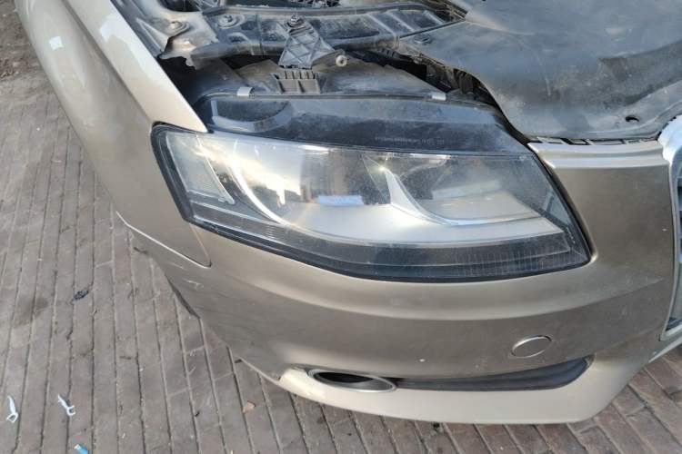Used Audi A4L 2012 1.8 TFSI Automatic Comfort Model Right Front Headlight