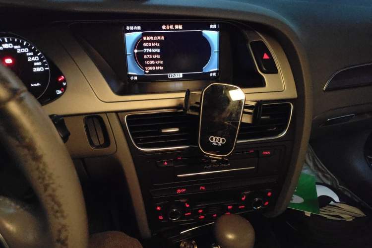 Used Audi A4L 2012 2.0 TFSI Automatic Technology Model Audio And AC Panel