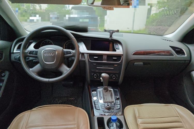 Used Audi A4L 2012 2.0 TFSI Automatic Technology Model Center Console