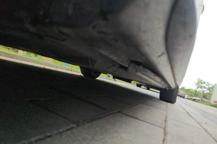 Used Audi A4L 2012 2.0 TFSI Automatic Technology Model Chassis Front Left