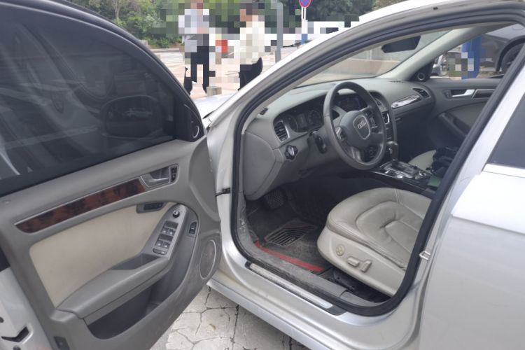 Used Audi A4L 2012 2.0 TFSI automatic luxury version Driver Seat