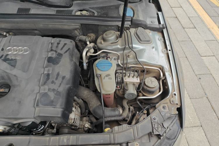 Used Audi A4L 2012 2.0 TFSI Automatic Technology Model Engine Bay Left