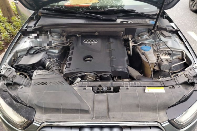 Used Audi A4L 2012 2.0 TFSI Automatic Technology Model Engine Bay