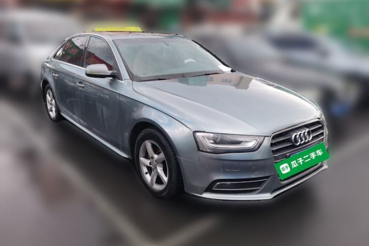 Used Audi A4L 2012 2.0 TFSI automatic standard version Front Right 45 Deg