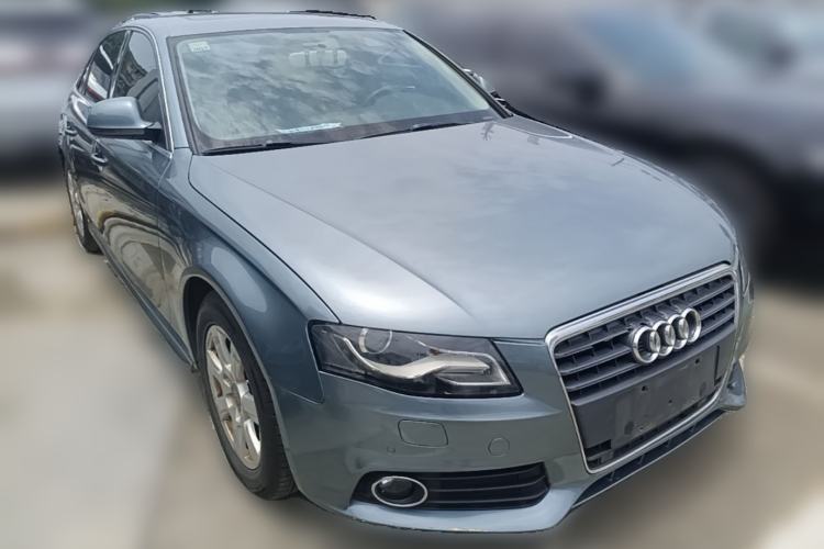 Used Audi A4L 2012 2.0 TFSI automatic standard version Front Right 45 Deg