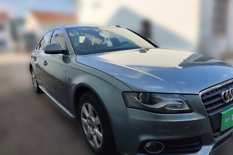 Used Audi A4L 2012 2.0 TFSI automatic Comfort trim level Front Right 45 Deg