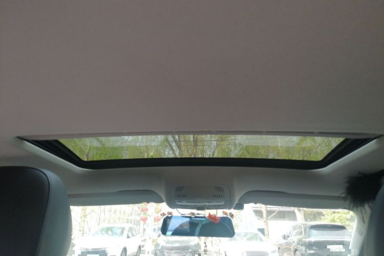 Used Audi A4L 2012 2.0 TFSI automatic Comfort trim level Headliner