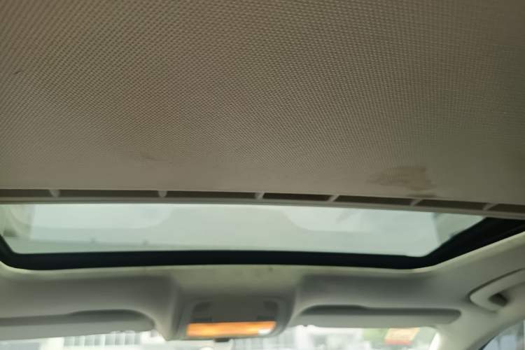 Used Audi A4L 2012 2.0 TFSI automatic standard version Headliner