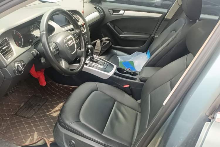Used Audi A4L 2012 2.0 TFSI automatic standard version Left Front Seat