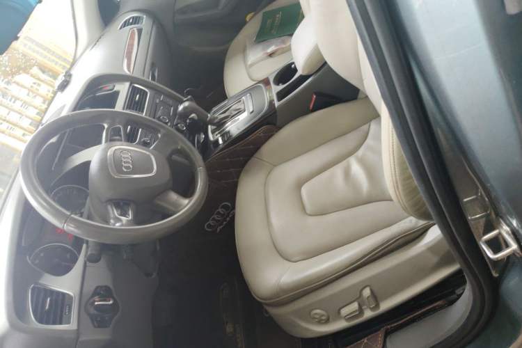 Used Audi A4L 2012 2.0 TFSI automatic Comfort trim level Left Front Seat