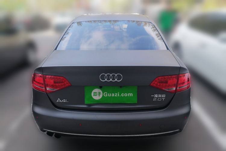 Used Audi A4L 2012 2.0 TFSI automatic Comfort trim level Rear