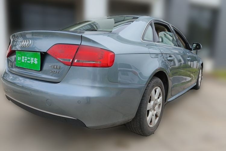 Used Audi A4L 2012 2.0 TFSI automatic standard version Rear Right 45 Deg