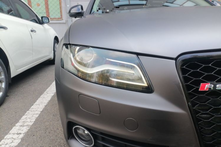 Used Audi A4L 2012 2.0 TFSI automatic Comfort trim level Right Front Headlight