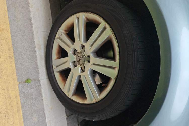 Used Audi A4L 2012 2.0 TFSI Automatic Technology Model Right Front Wheel Hub