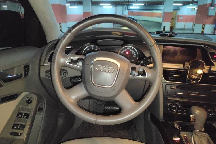 Used Audi A4L 2012 2.0 TFSI Automatic Technology Model Steering Wheel