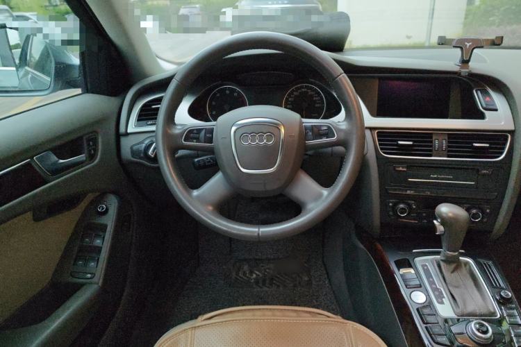 Used Audi A4L 2012 2.0 TFSI Automatic Technology Model Steering Wheel