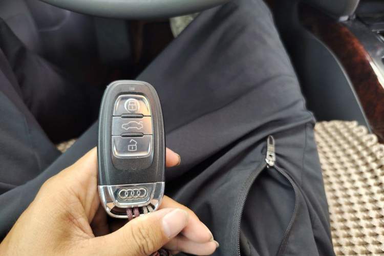 Used Audi A4L 2012 2.0 TFSI Automatic Technology Model Vehicle Key
