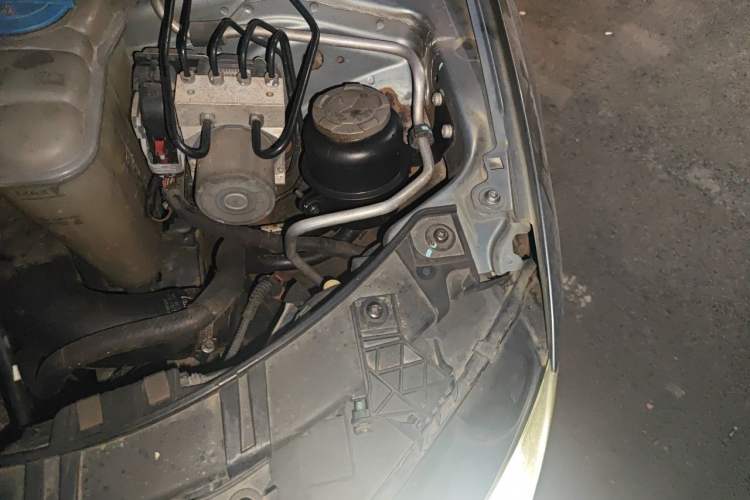 Used Audi A4L 2012 2.0 TFSI Automatic Technology Model Engine Bay Left