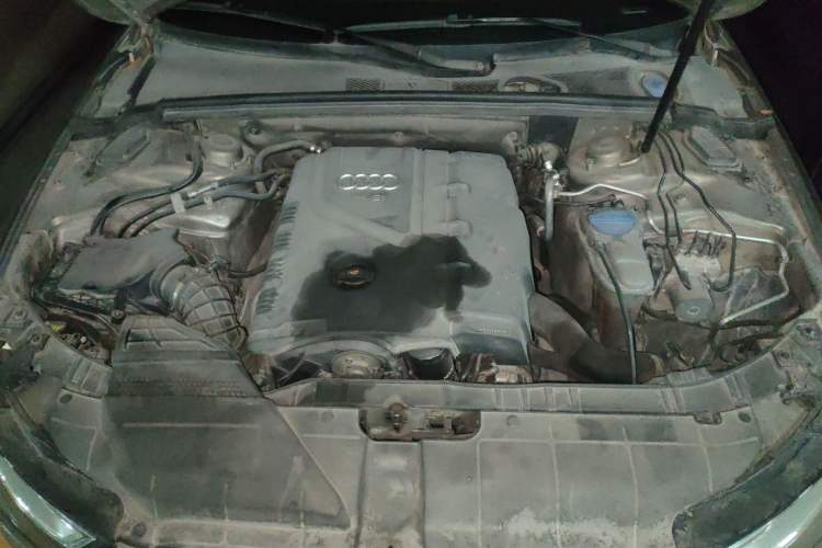 Used Audi A4L 2012 2.0 TFSI Automatic Technology Model Engine Bay